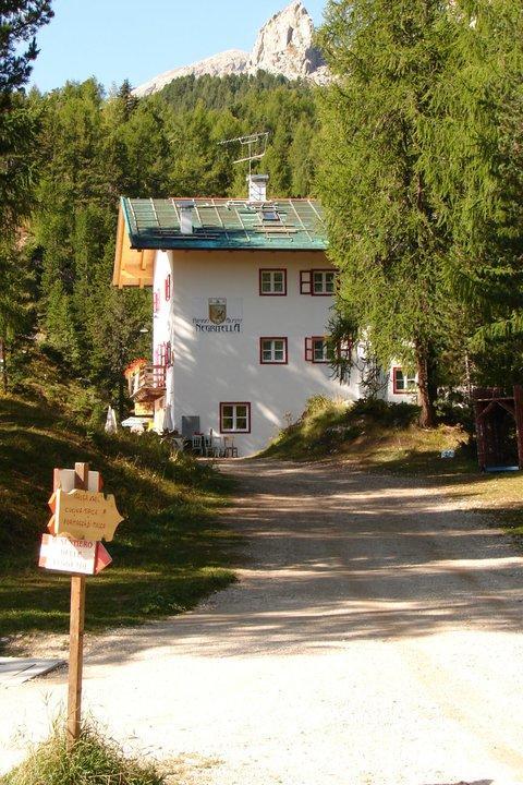 Rifugio Negritella Hotel Pozza di Fassa Esterno foto